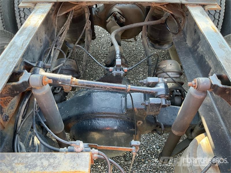 Mack CX613 Autotractoare