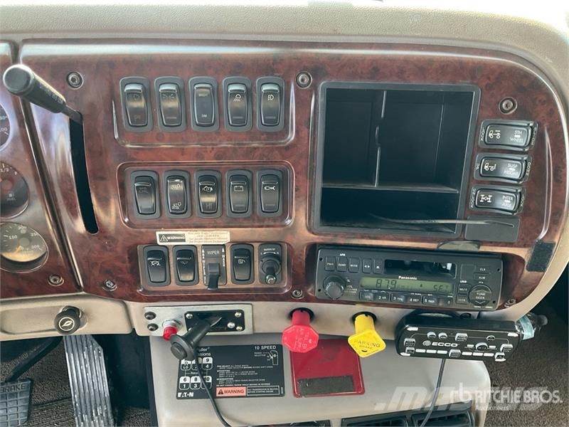 Mack CX613 Autotractoare