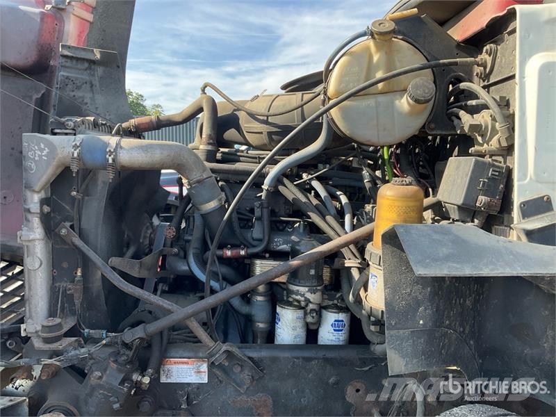 Mack CX613 Autotractoare