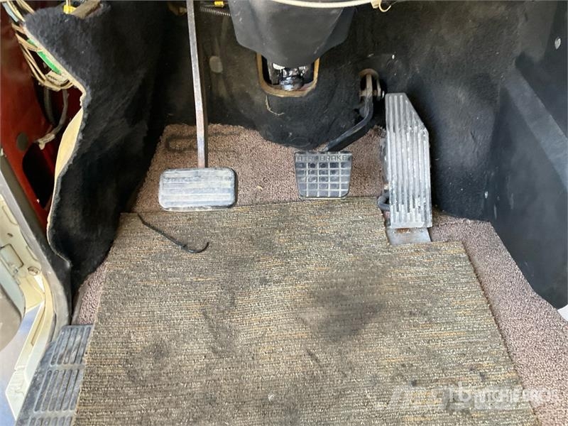 Mack CX613 Autotractoare