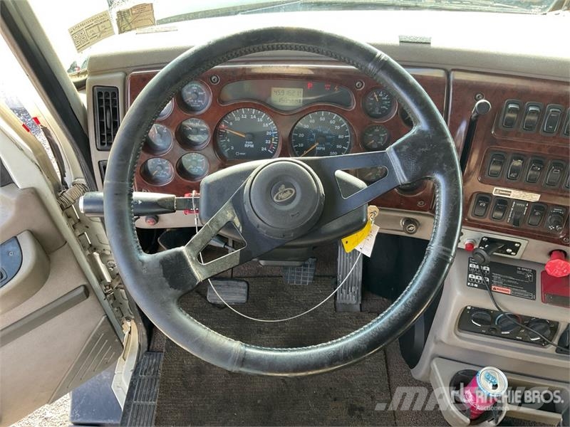 Mack CX613 Autotractoare