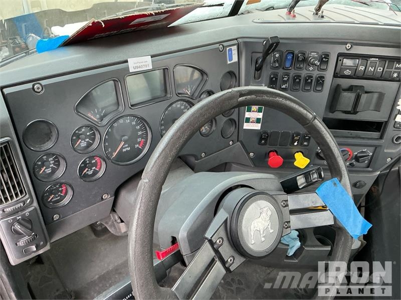 Mack CXU612 Dragbilar