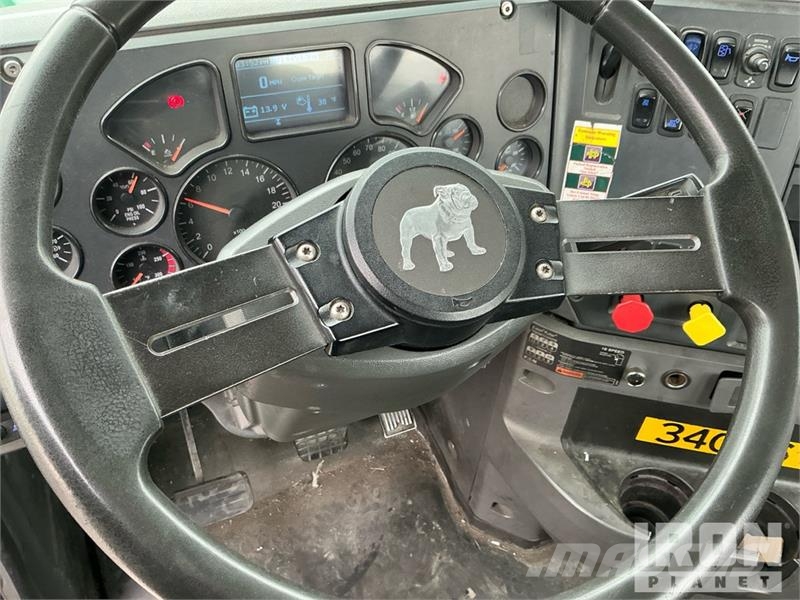 Mack CXU612 Dragbilar