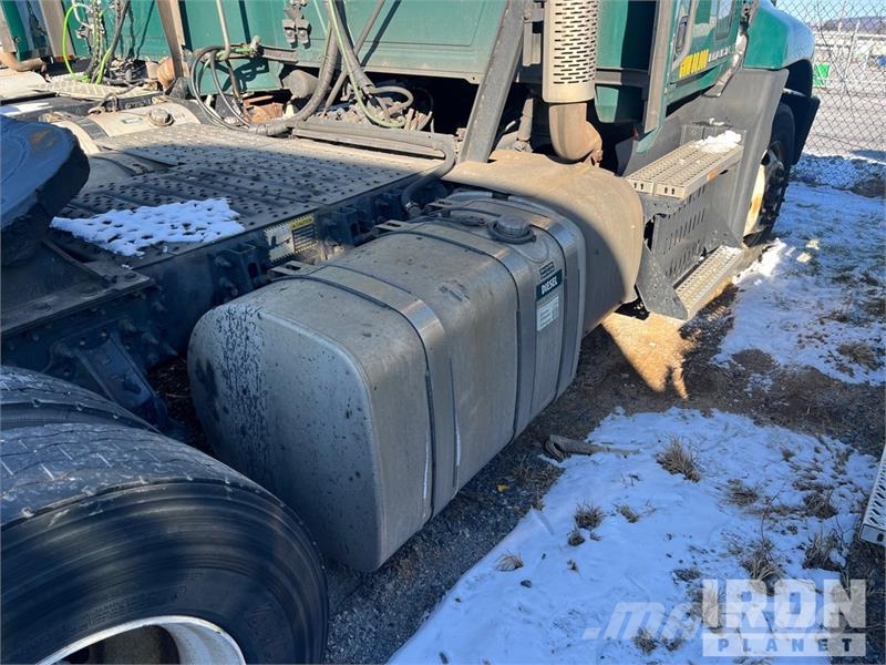Mack CXU612 Dragbilar