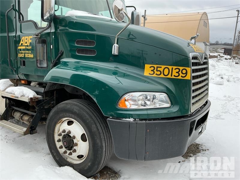 Mack CXU612 Dragbilar