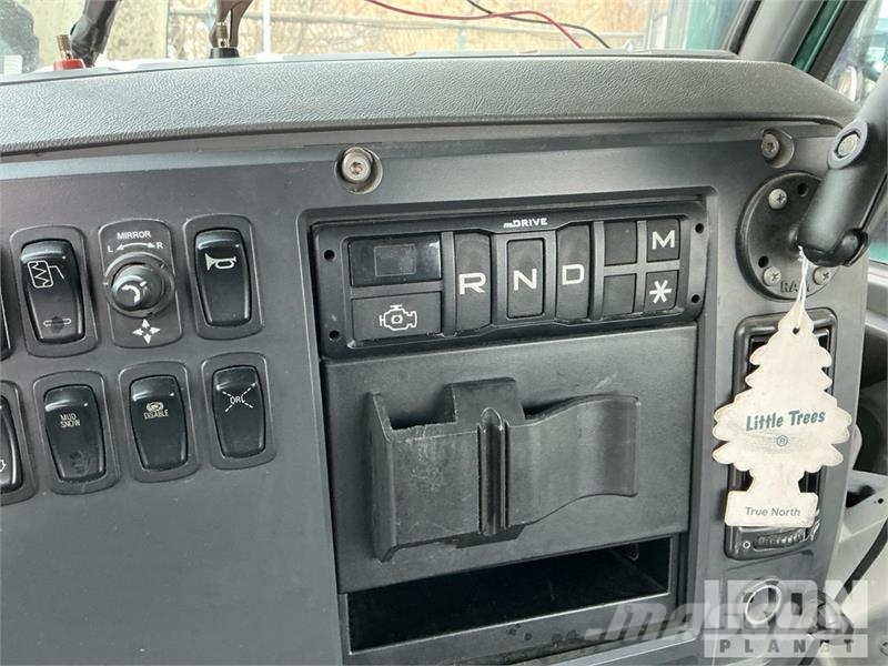 Mack CXU612 Dragbilar
