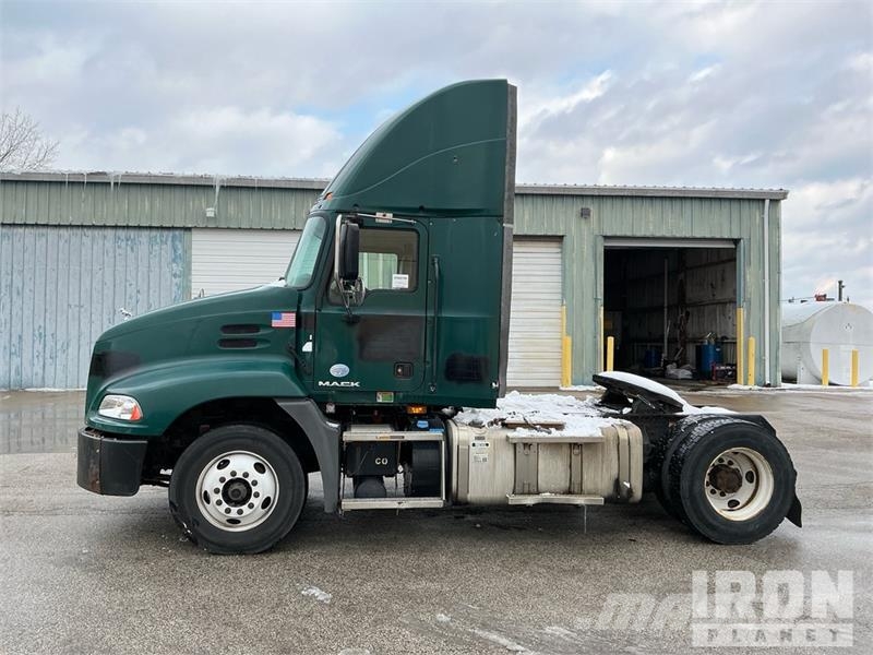 Mack CXU612 Dragbilar