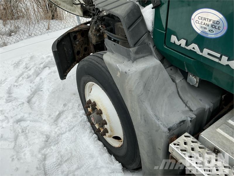 Mack CXU612 Dragbilar
