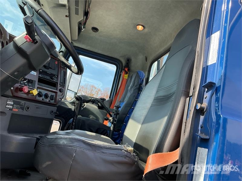 Mack CXU613 Vilcēji