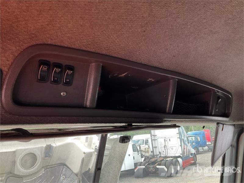 Mack CXU613 Pinnacle Tegljači