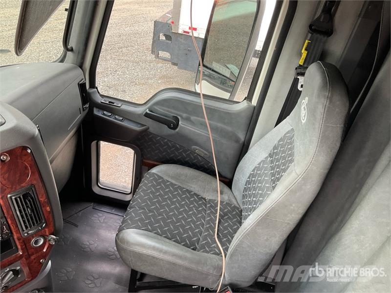 Mack CXU613 Pinnacle Tegljači