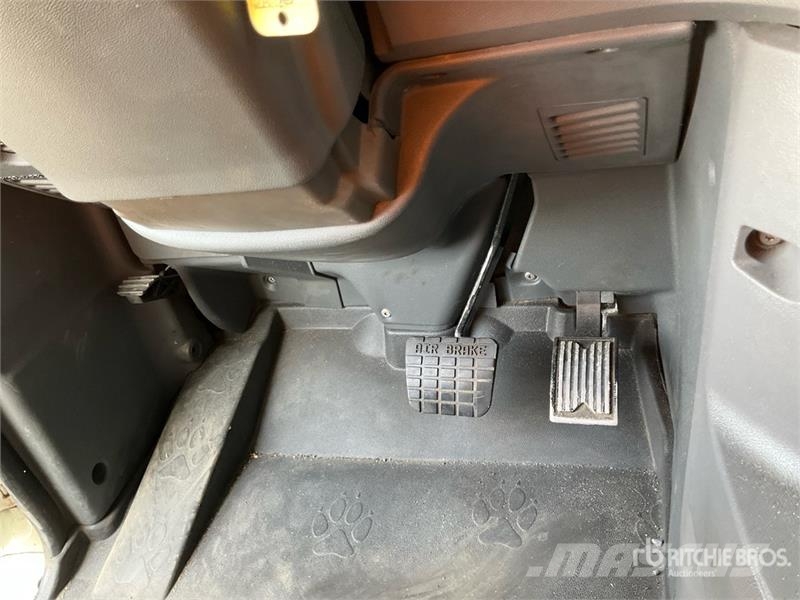 Mack CXU613 Pinnacle Tegljači