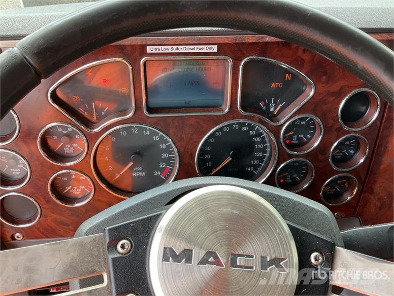 Mack CXU613 Pinnacle Tegljači