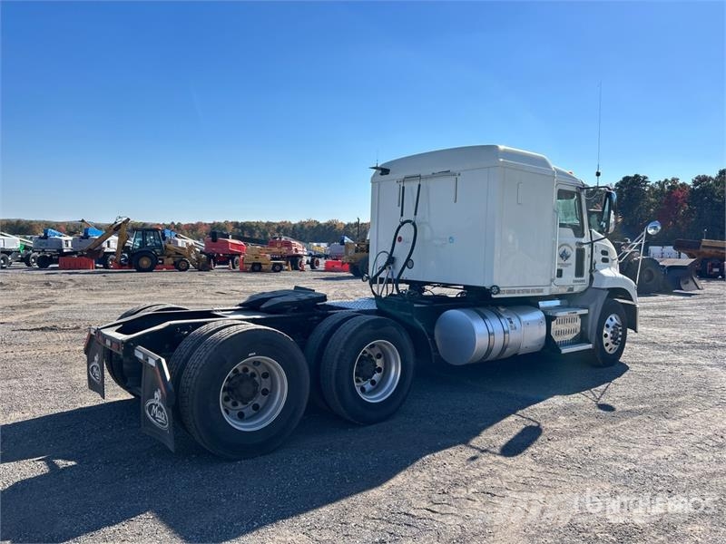 Mack CXU613 Pinnacle Cabezas tractoras