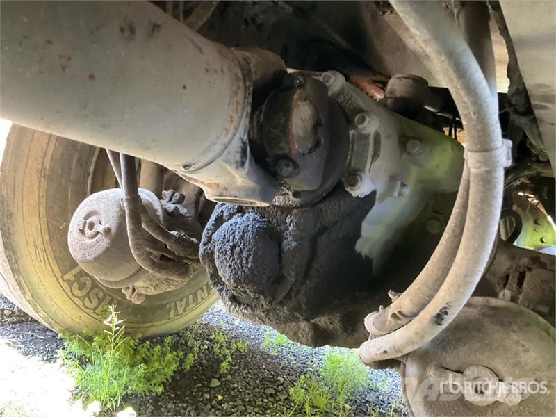 Mack GR64F 8x4 Tri/A Dump Truck (Inoperable) Kiper tovornjaki