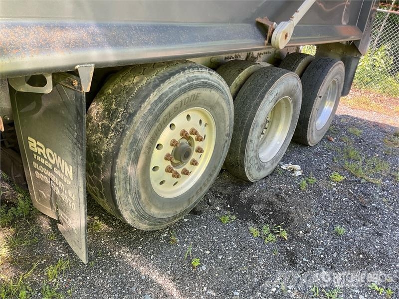 Mack GR64F 8x4 Tri/A Dump Truck (Inoperable) Kiper tovornjaki
