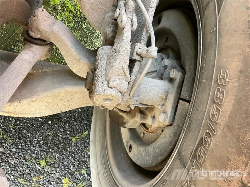 Mack GR64F 8x4 Tri/A Dump Truck (Inoperable) Kiper tovornjaki
