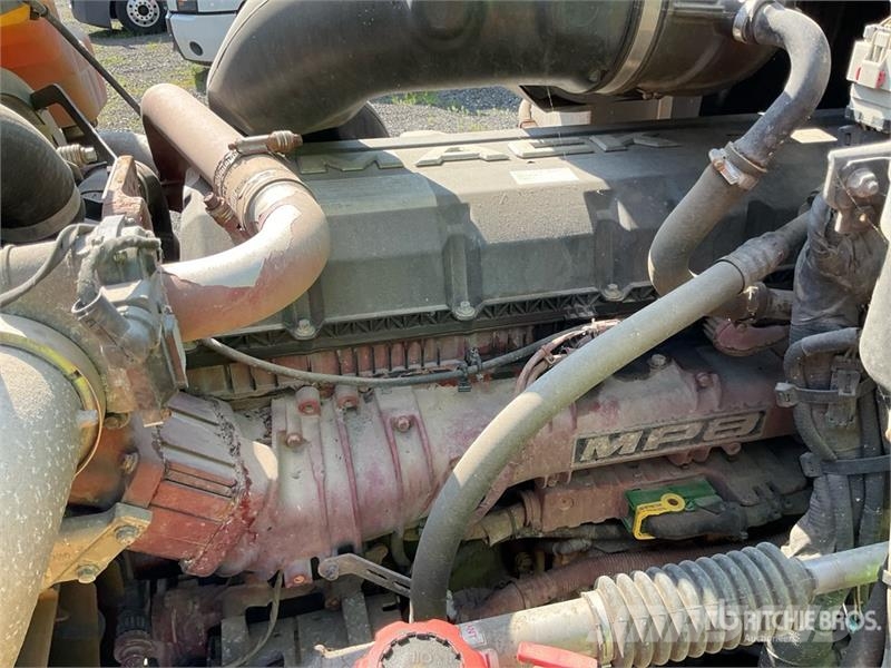 Mack GR64F 8x4 Tri/A Dump Truck (Inoperable) Kiper tovornjaki