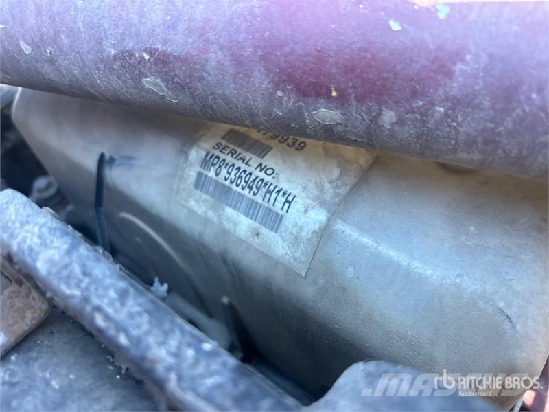 Mack GU713 Самоскиди