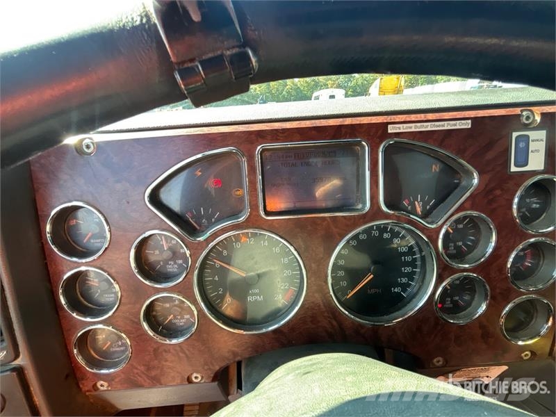 Mack GU713 Самоскиди