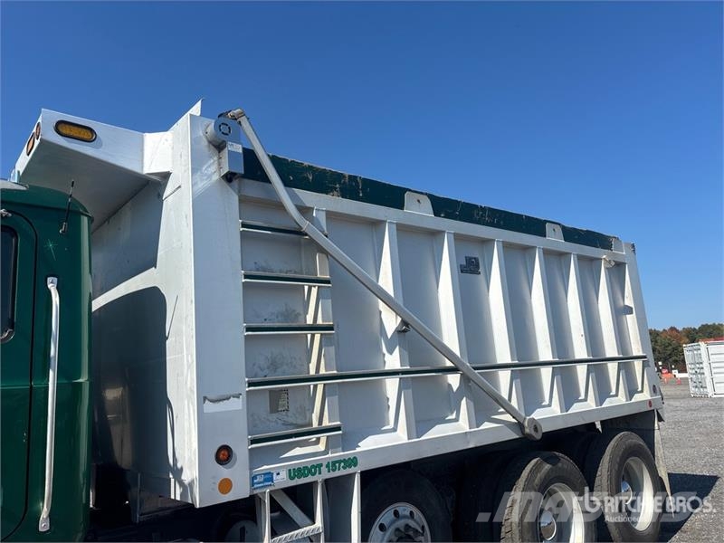 Mack GU713 Самоскиди