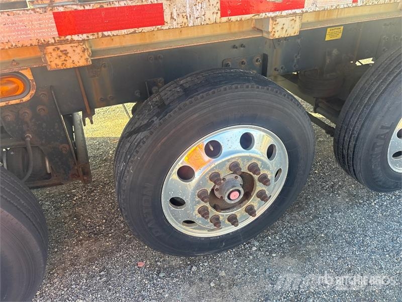 Mack GU713 Granite 12x4 Flatbed Truck Madelautod