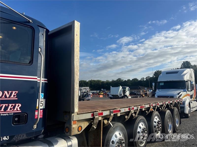 Mack GU713 Granite 12x4 Flatbed Truck Madelautod
