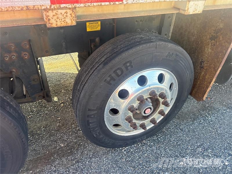 Mack GU713 Granite 12x4 Flatbed Truck Madelautod
