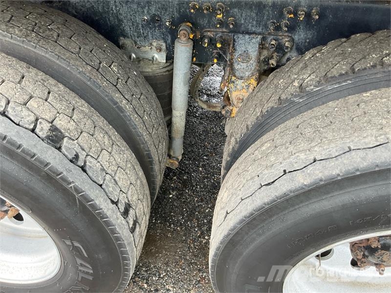 Mack GU713 Granite 8x4 Tri/A Dump Truck Tipper trucks