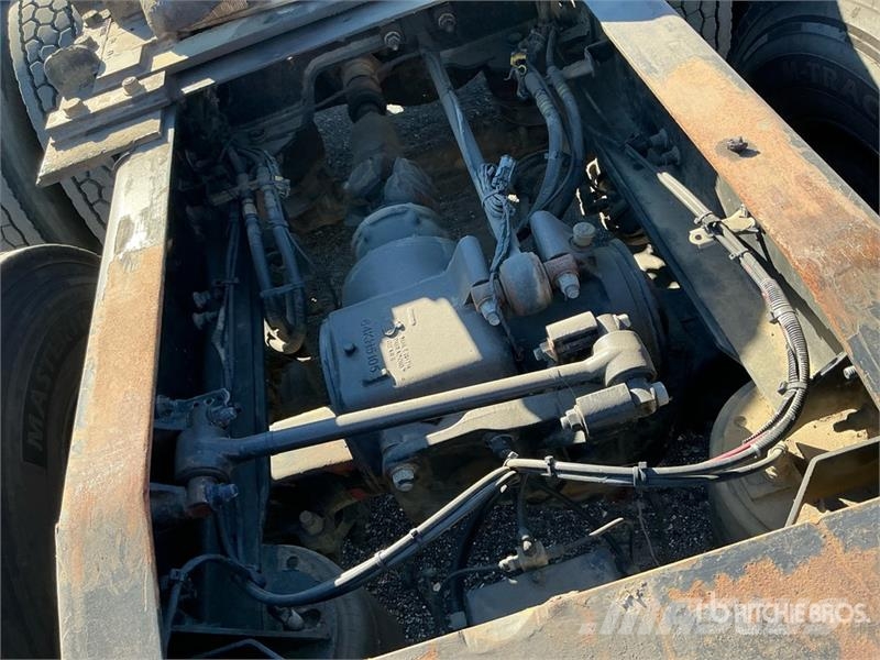 Mack GU713 Granite 8x4 Tri/A Day Cab Truck Tractor Trekkers