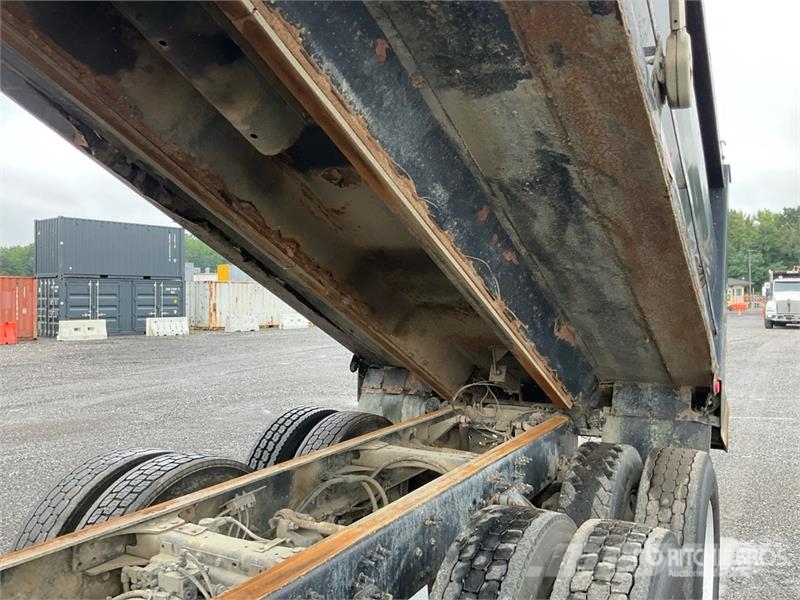 Mack GU713 Granite 8x4 Tri/A Dump Truck Tipper trucks