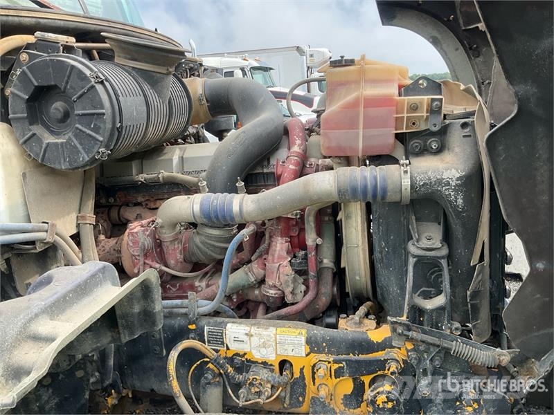 Mack GU713 Granite 8x4 Tri/A Dump Truck Tipper trucks