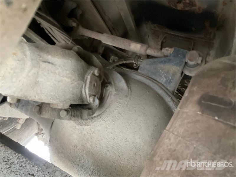 Mack GU713 Granite 8x4 Tri/A Dump Truck Tipper trucks