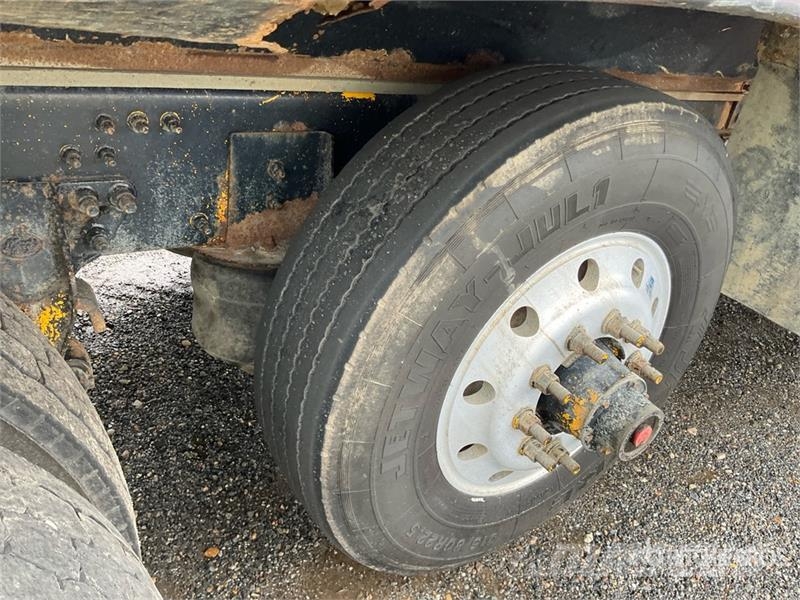 Mack GU713 Granite 8x4 Tri/A Dump Truck Tipper trucks