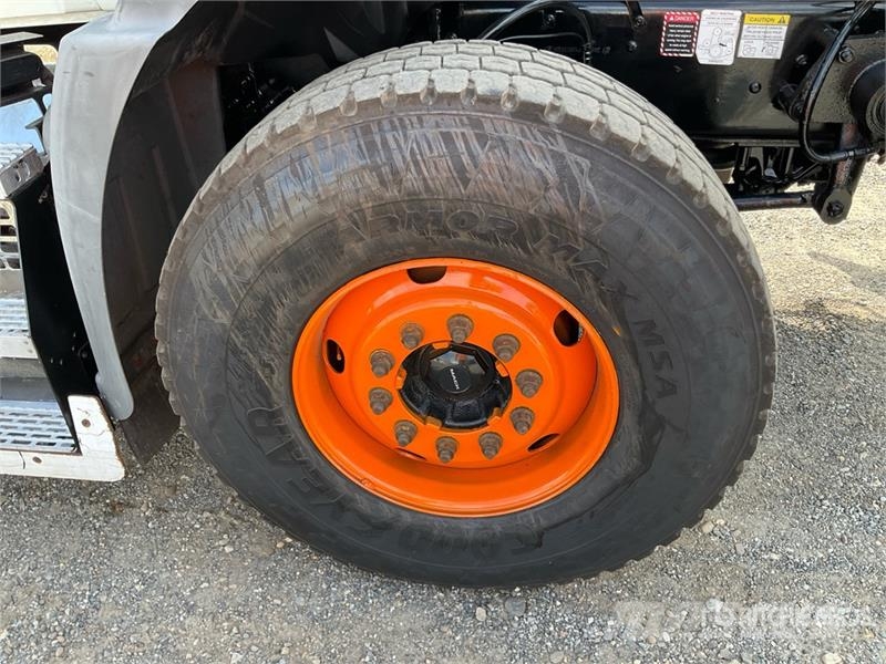 Mack GU813 Granite Roll-Off Truck Hidroliftli kamyonlar