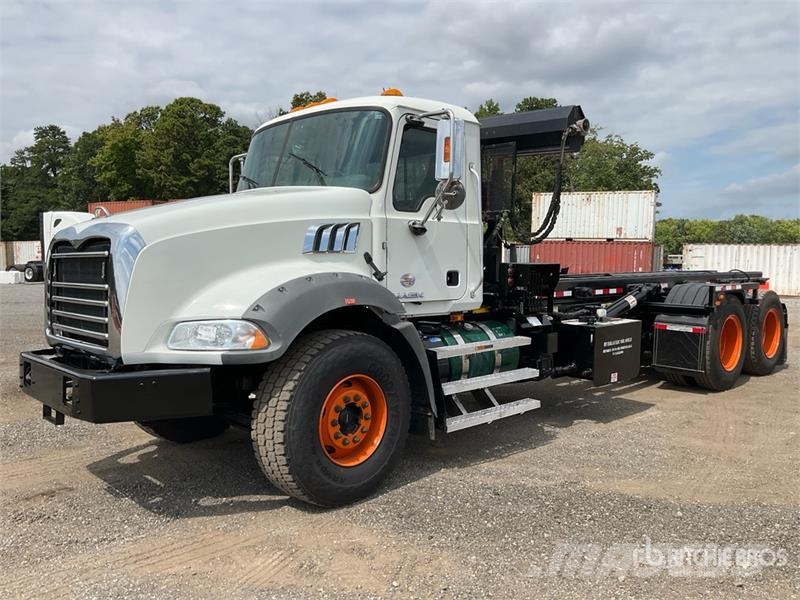 Mack GU813 Granite Roll-Off Truck Hidroliftli kamyonlar