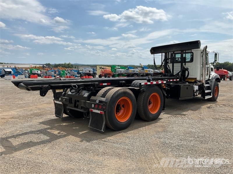 Mack GU813 Granite Roll-Off Truck Hidroliftli kamyonlar