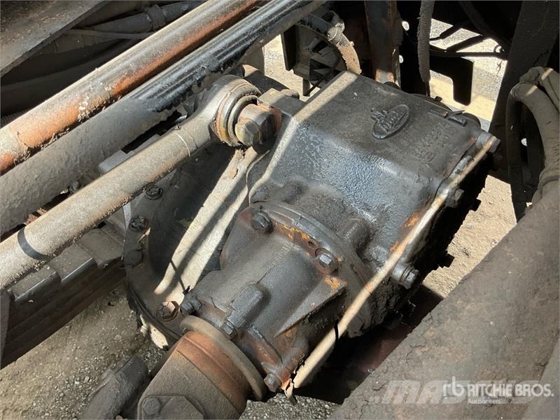 Mack GU813 Granite Roll-Off Truck Hidroliftli kamyonlar