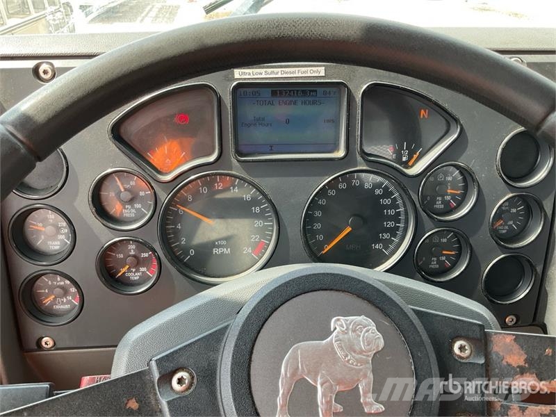 Mack GU813 Granite Roll-Off Truck Hidroliftli kamyonlar
