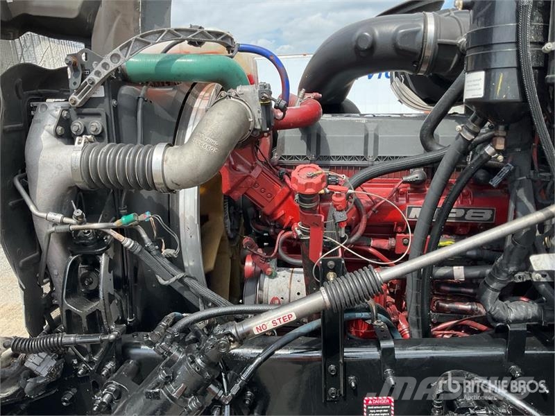 Mack GU813 Granite Roll-Off Truck Hidroliftli kamyonlar