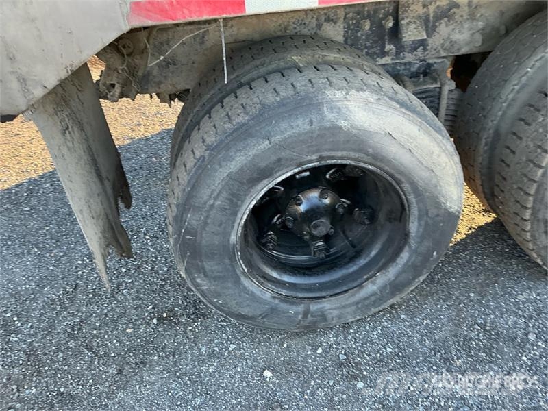 Mack RD686S Camiones bañeras basculantes o volquetes