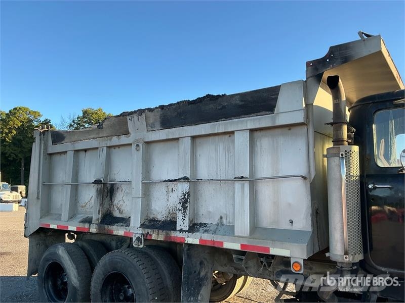 Mack RD686S Camiões basculantes