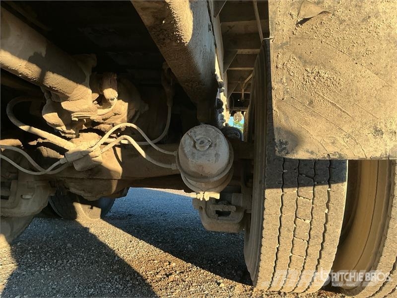 Mack RD686S Camiones bañeras basculantes o volquetes