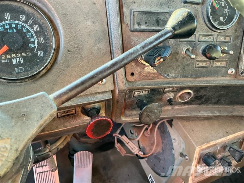 Mack RD686S Camiões basculantes
