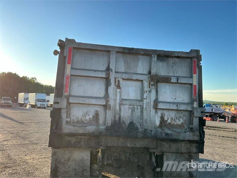Mack RD686S Camiones bañeras basculantes o volquetes