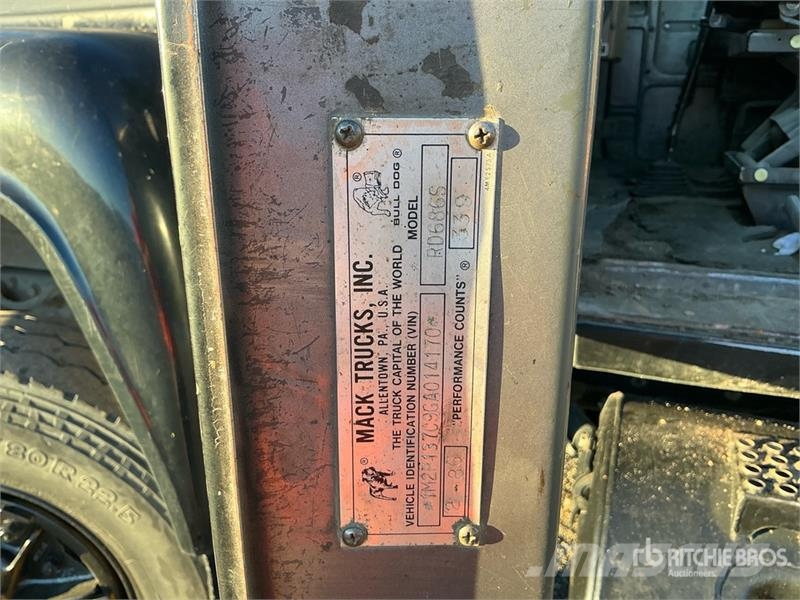 Mack RD686S Camiões basculantes