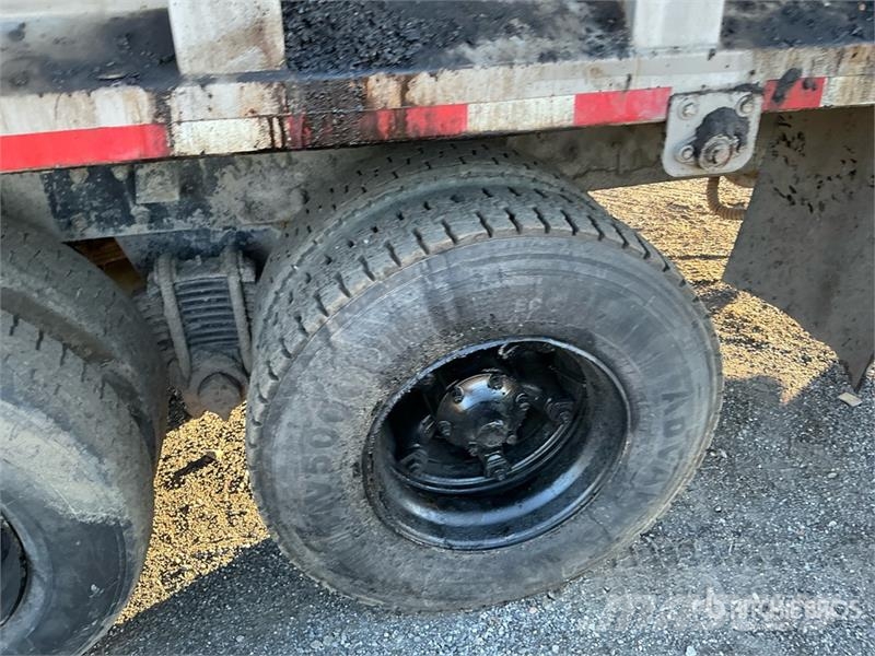 Mack RD686S Camiões basculantes