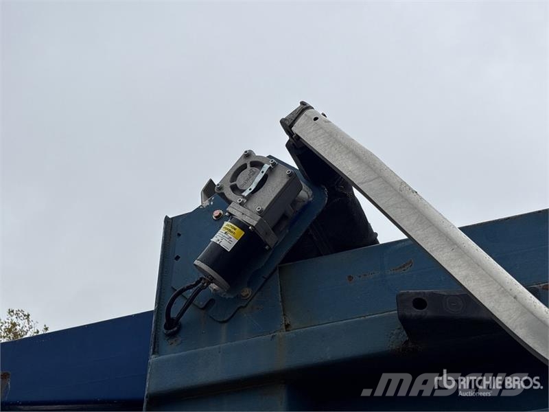 Mack RD688 Самоскиди