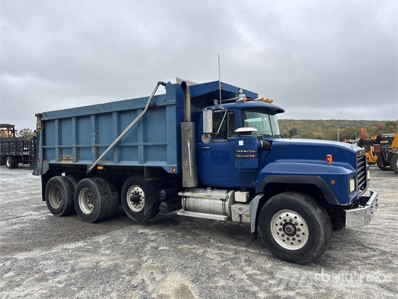 Mack RD688 Самоскиди