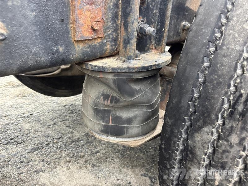 Mack RD688 Самоскиди